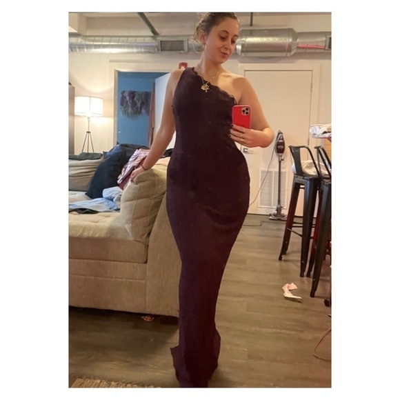 NWT ADRIANNA PAPELL Purple Plum Lace One Shoulder Formal Gown Size US 2 … - Picture 2 of 10